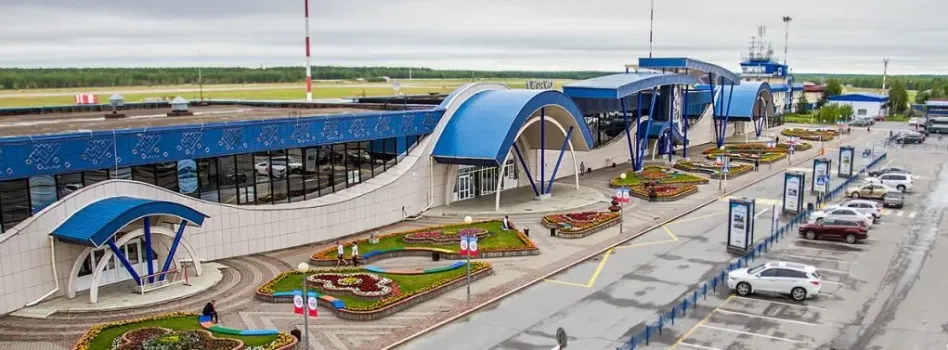 В Сургутском аэропорту ввели новую схему движения транспорта