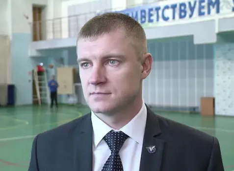 Глава Березовского района ХМАО отказался от служебной машины и ходит на работу пешком