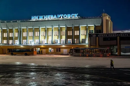 Самолет из Лондона в Пекин экстренно приземлился в Нижневартовске из-за отказа двигателя