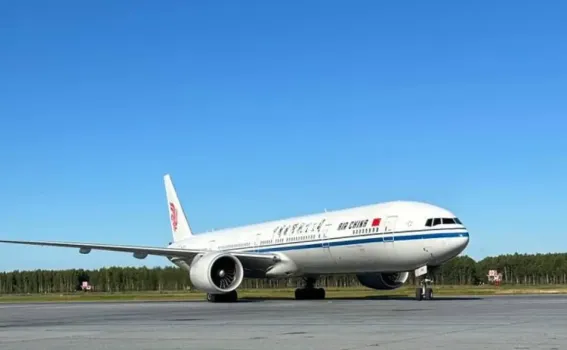 Китайские авиаинженеры прибыли в Нижневартовск для ремонта Boeing 777