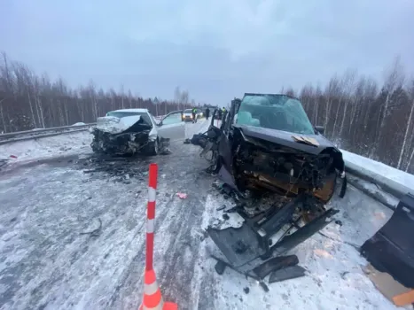 В Тюмени на трассе в ДТП погиб пассажир из ХМАО