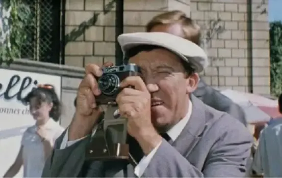 Чем советские туристы расплачивались за границей, когда рубль не принимали