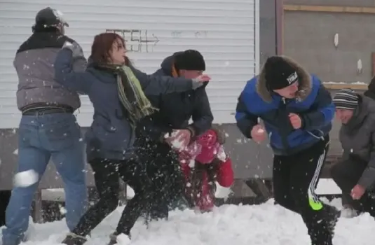 Концерт при свечах и шоу под дождем: главные культурные события Югры до конца зимы