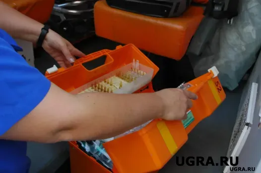 Врачи скорой помощи спасли мужчину с инфарктом в ХМАО