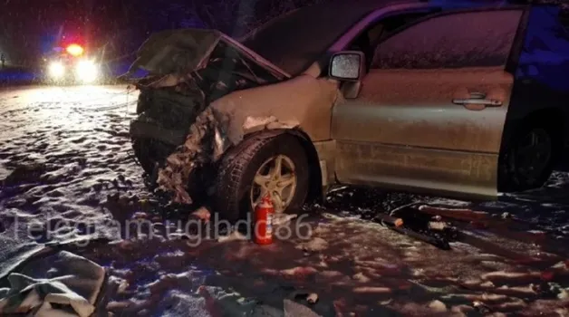 На трассе под Сургутом в ДТП погиб человек