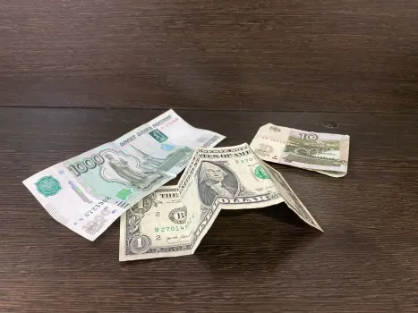 В ХМАО задержали жителя Екатеринбурга за попытку сбыта фальшивых денег