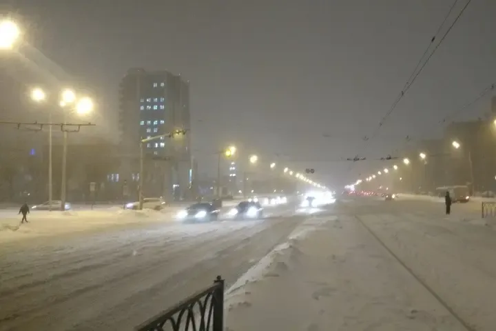 Югру накроют экстремальные морозы: водителей просят отказаться от поездок