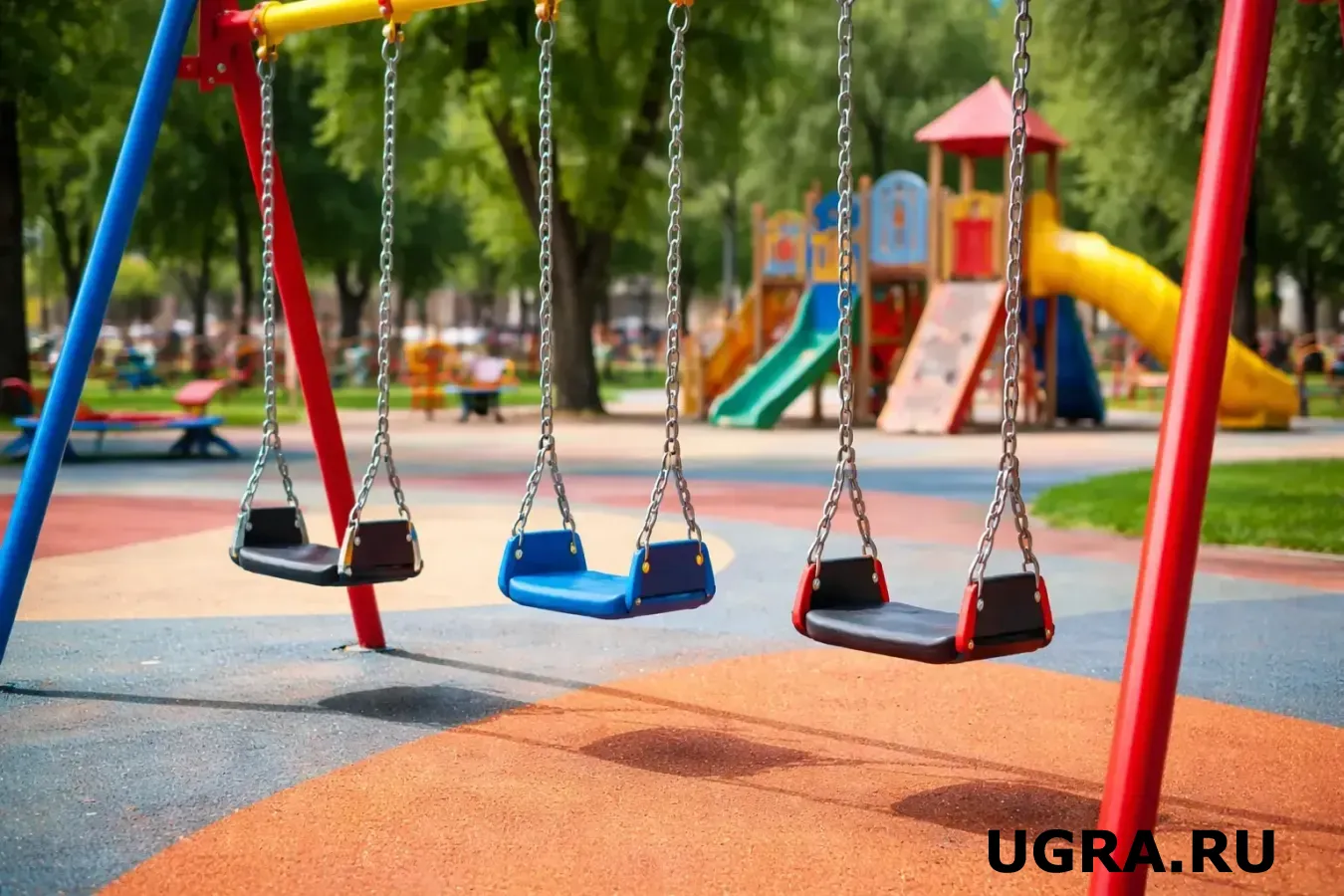 Суд обязал коммунальщиков выплатить 100 тысяч пострадавшему на детской площадке в Когалыме ребенку