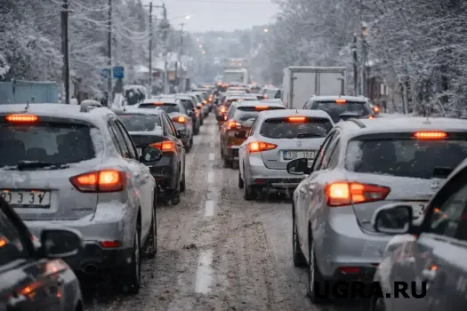 В Югре за год на перекрёстках произошло 241 ДТП: 12 человек погибли, 364 пострадали