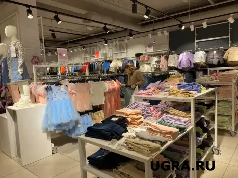 Торговые центры теряют магазины: бренды массово уходят из ТЦ России и ХМАО