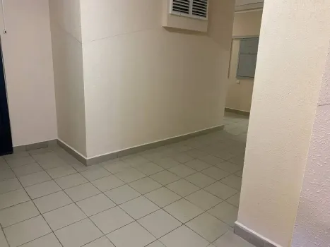 Жителям Югры рассказали, что делать, если УК игнорирует уборку вашего подъезда