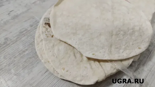 Ленивые рулетики из лаваша с мясной начинкой: повара раскрыли идеальный рецепт