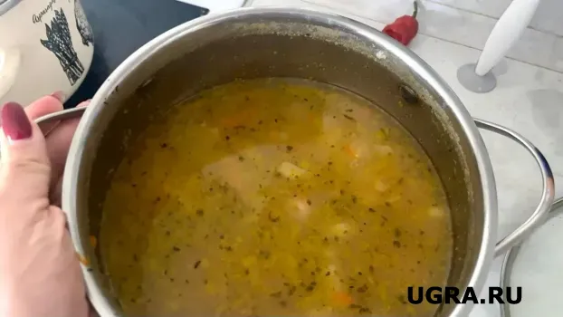 Как быстро спасти пересоленный суп: секрет поваров