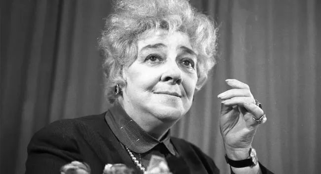 Фаина Раневская элементарно объяснила мужчинам, почему их жены &mdash; стервы