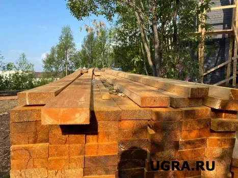 У бывших подводников не гниют деревянные дома, заборы и даже машины &mdash; пользуются дешевым средством из СССР и счастливы