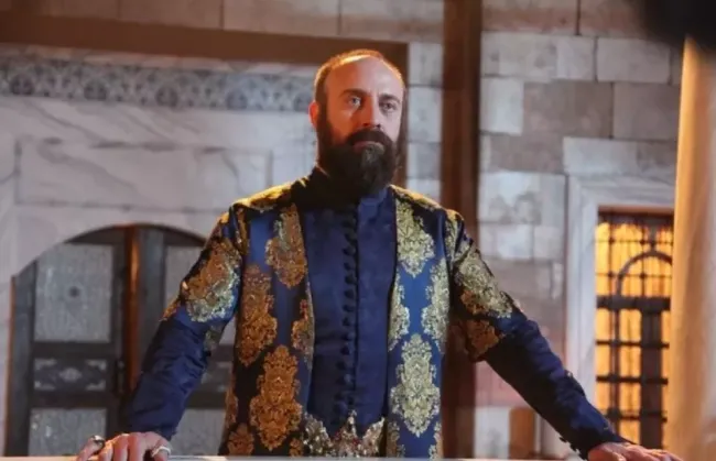 Как на самом деле выглядел султан Сулейман Великолепный — картина художника 16 века раскрыла то, что утаили киношники