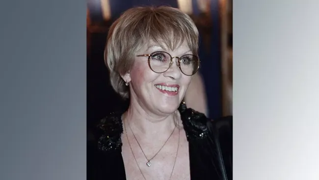 Эту мысль нужно выбросить из головы, чтобы обрести счастье после 50 лет — мудрая цитата Алисы Фрейндлих