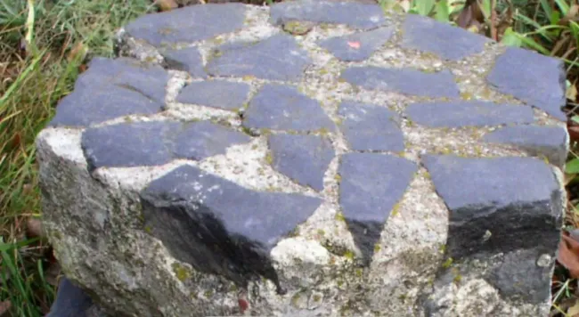 Прочнее, чем асфальт: Выкладываем двор &laquo;вечной&raquo; плиткой из отходов &mdash; без затрат