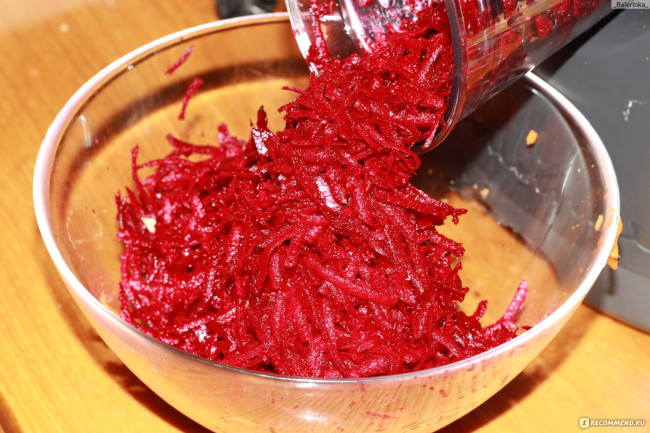 Салат из свёклы &laquo;Арнольд&raquo; готовим через день: Никакой нудной варки &mdash; а результат на миллион