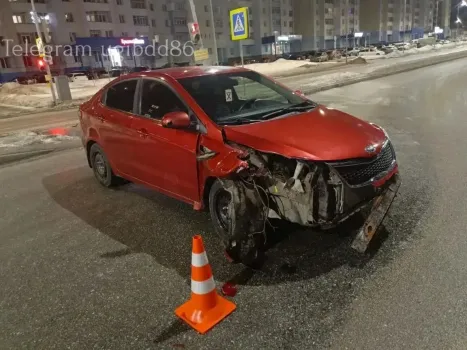 В Сургуте водитель иномарки сбил двух подростков на пешеходном переходе