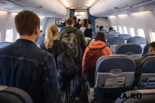 На борту рейса Владивосток — Екатеринбург умерла пассажирка: самолет экстренно сел в Нижневартовске