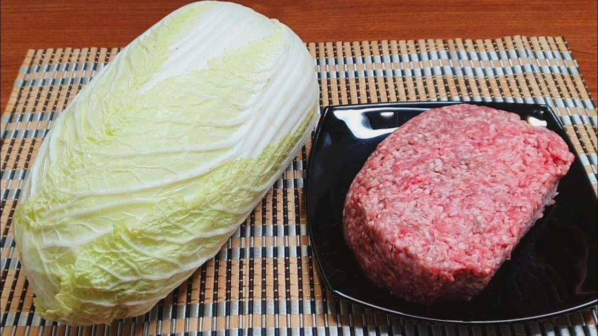 Беру кочан пекинки и полкило фарша: Через 20 минут подаю на стол шикарную закуску