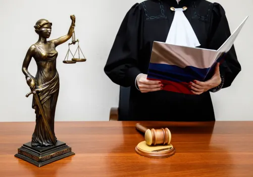 Экс-директора театра в Сургуте осудили за хищение 12 млн рублей