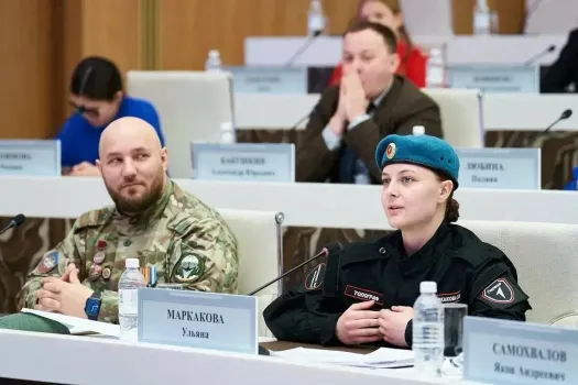 Губернатор ХМАО поддержал инициативу представителей &laquo;Движения Первых&raquo;