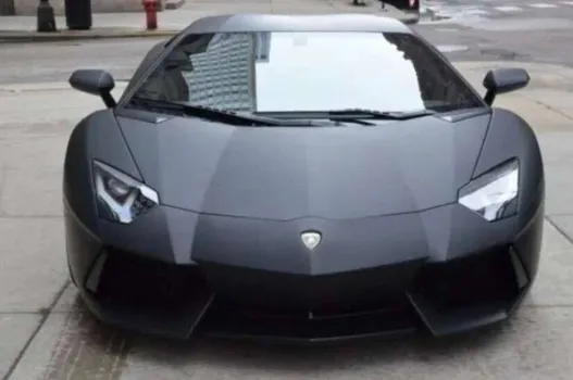 В Сургуте продают Lamborghini как у &laquo;Бэтмена&raquo;