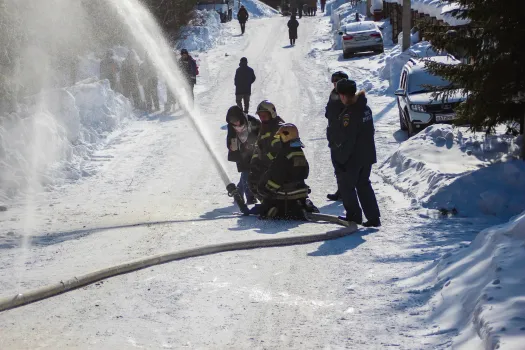 В Югре к пожароопасному сезону готовы более 10 тысяч специалистов и 6 тысяч машин